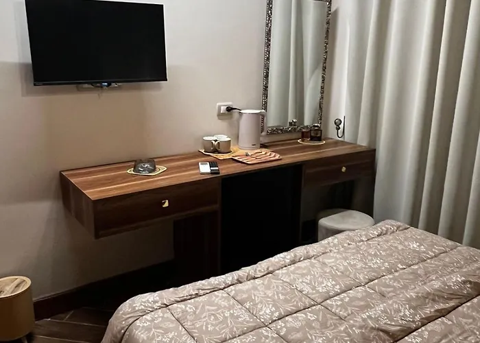 44iin Otel